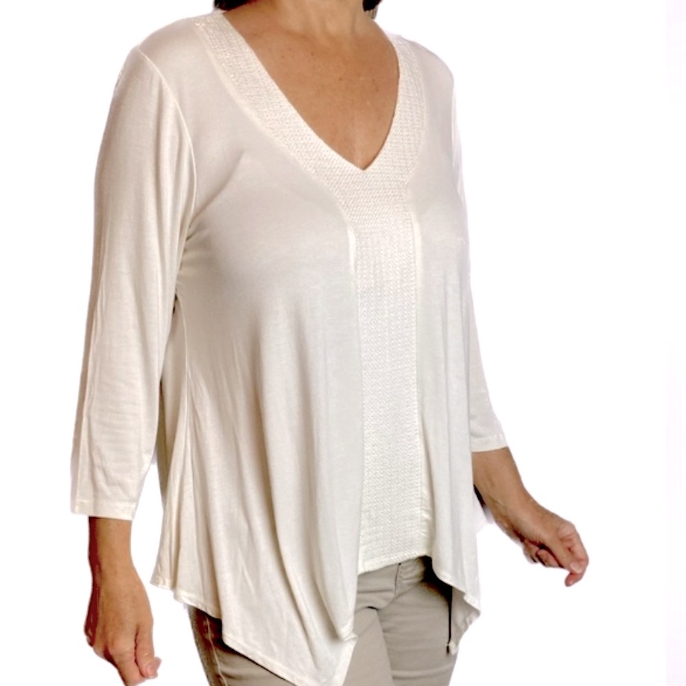 Adrianna Papell
NWT shark bite dressy flowy classic popover blouse 3/4 sleeves